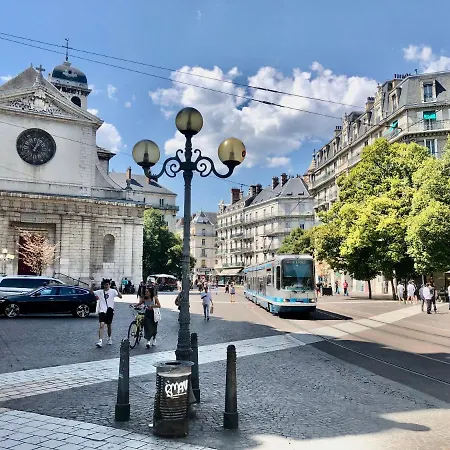 T2 Rue Claude Genin En Duplex * Гренобль