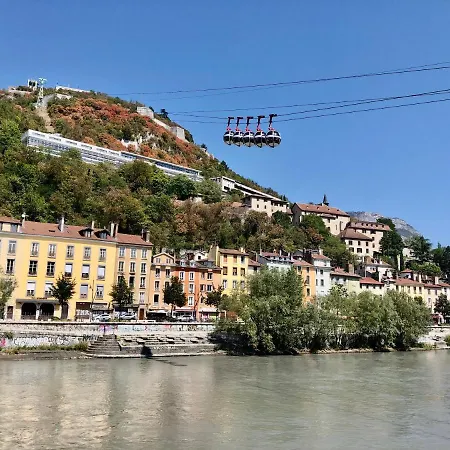 T2 Rue Claude Genin En Duplex * Grenoble