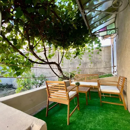T2 Rue Claude Genin En Duplex